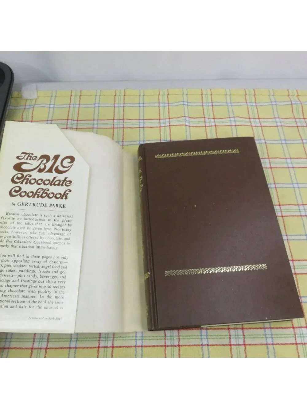 The Big Chocolate Cookbook 1968 1st Edition Gertrude Parke Vintage Dessert